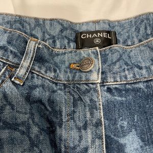 Authentic CHANEL jeans New Size 42 FR